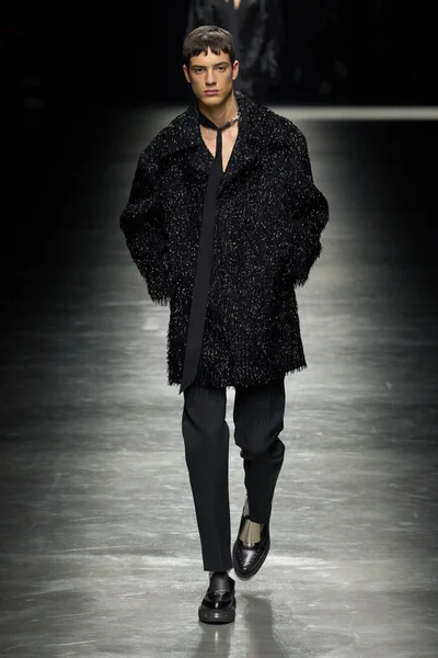 Look 43